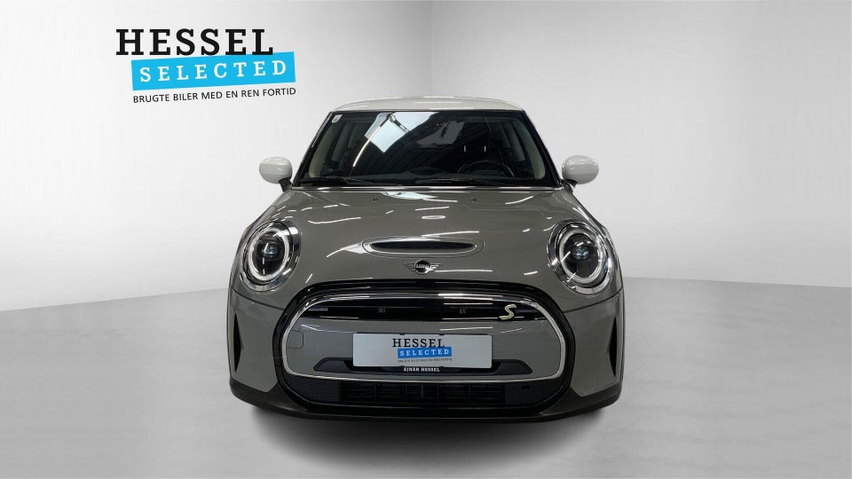 MINI Cooper SE Essential 3d