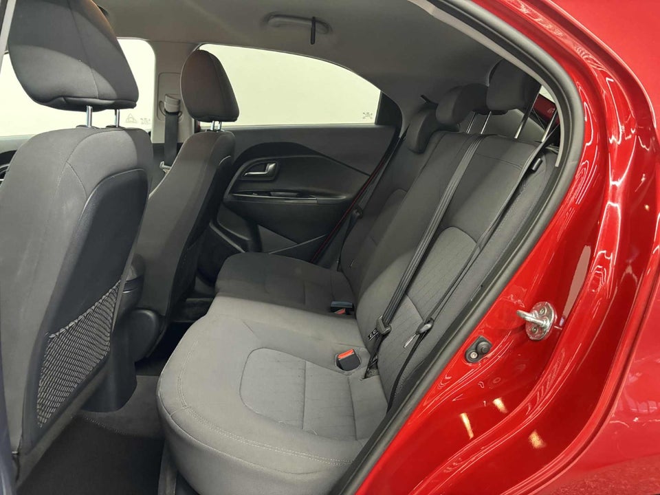 Kia Rio 1,4 CRDi 90 Attraction 5d