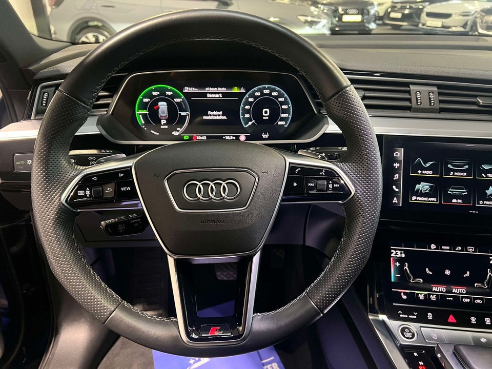 Audi e-tron 55 S-line quattro 5d