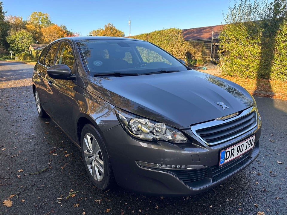 Peugeot 308 1,2 e-THP 110 Active SW 5d