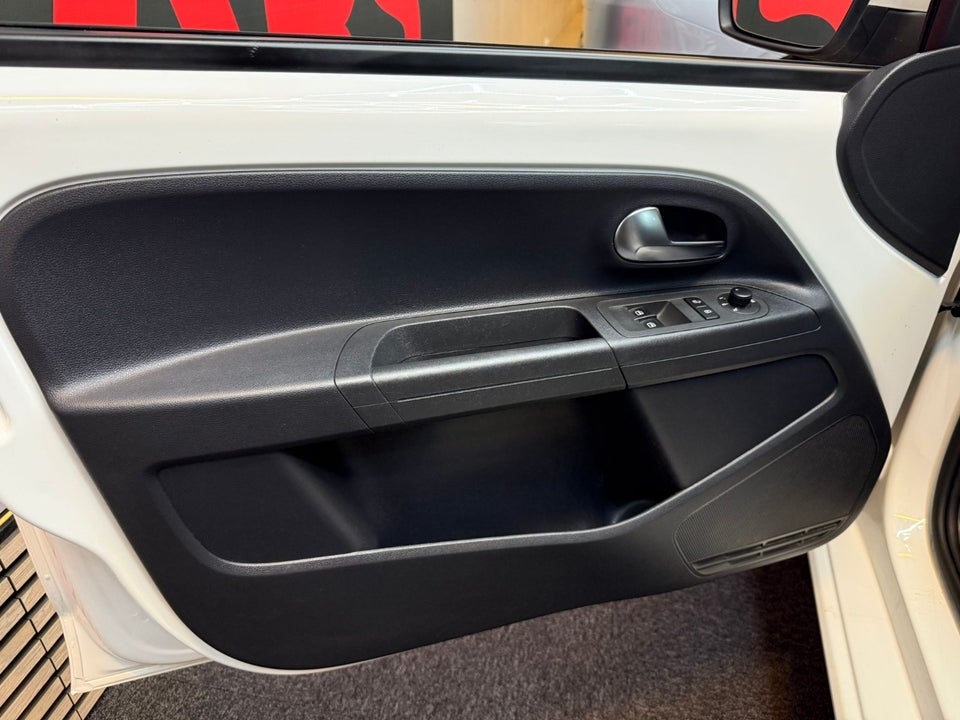 VW Up! 1,0 60 Move Up! BMT 5d