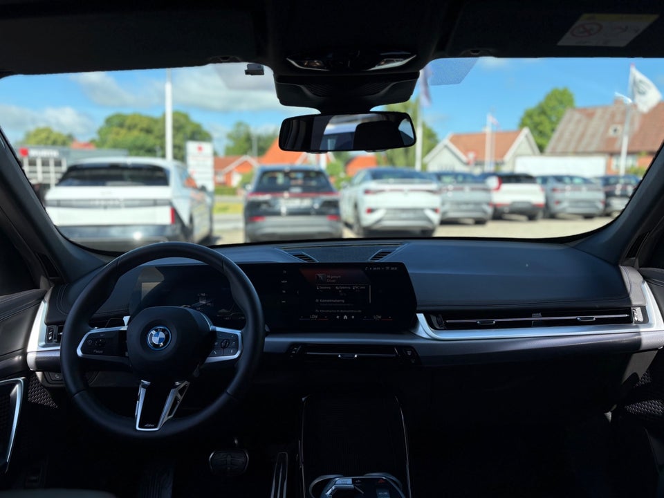 BMW iX1 eDrive20 M-Sport 5d