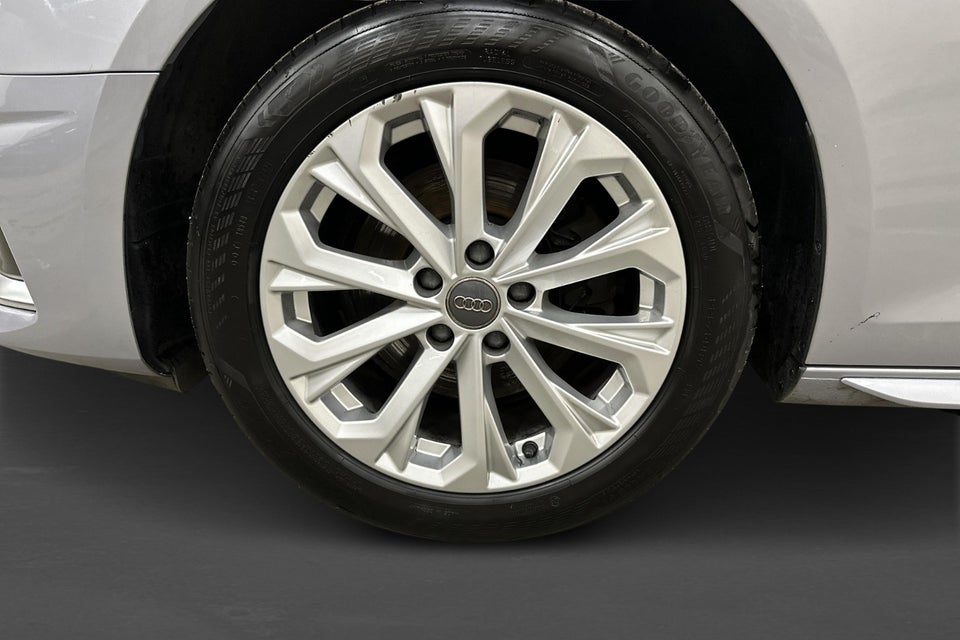 Audi A4 40 TFSi Advanced Prestige Tour plus Avant S-tr. 5d