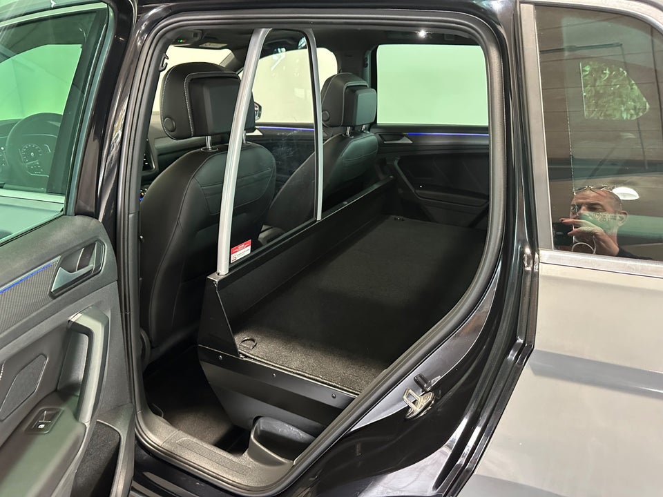 VW Tiguan 1,5 TSi 150 R-line DSG Van 5d
