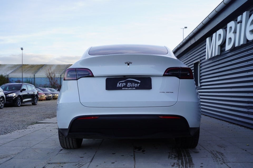 Tesla Model Y RWD 5d