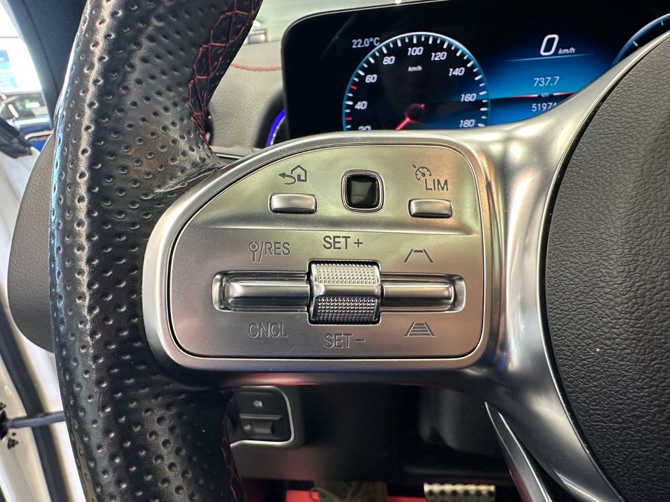 Mercedes EQB300 AMG Line 4Matic 5d