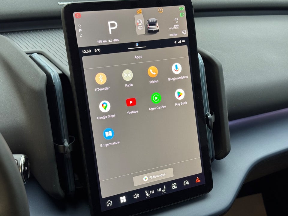 Volvo EX30 Extended Range Plus 5d