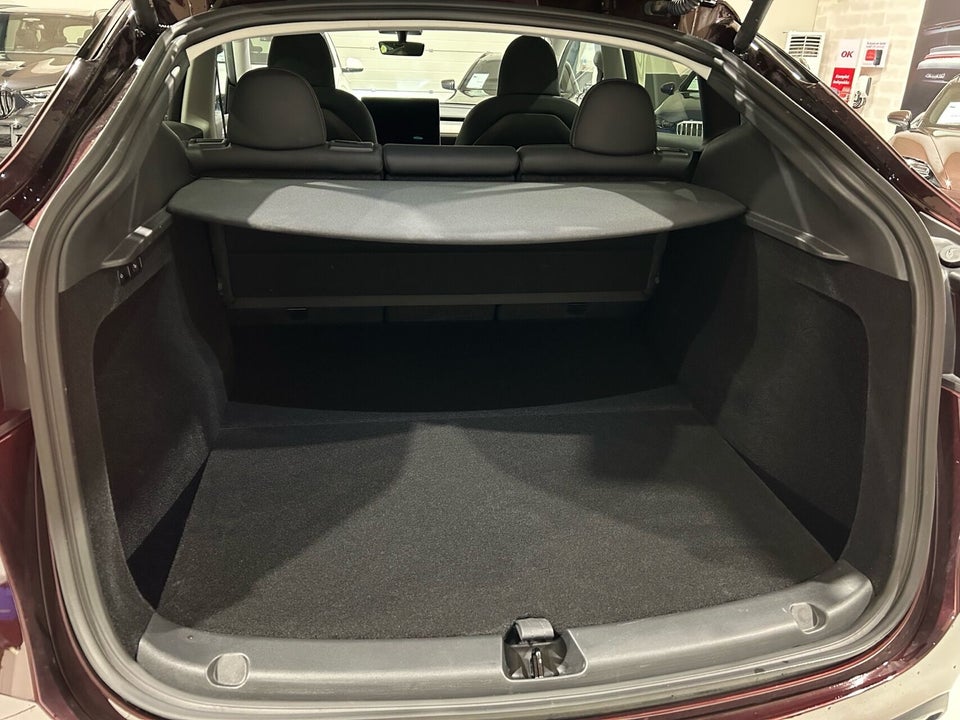 Tesla Model Y RWD 5d