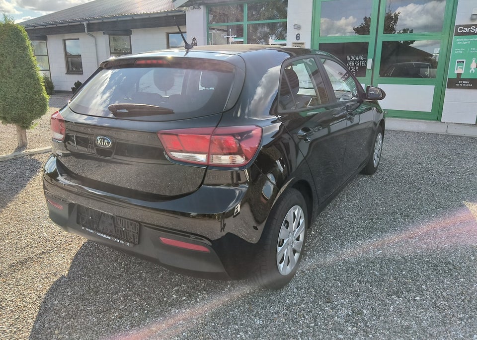 Kia Rio 1,25 MPi Base Line 5d