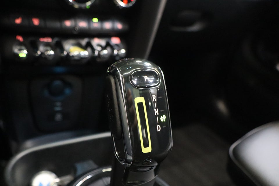 MINI Cooper SE Edition Premium Plus 3d