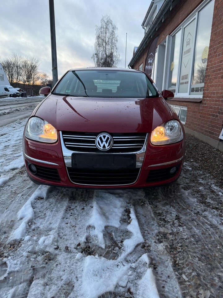 VW Jetta 1,9 TDi 105 Comfortline DSG 4d