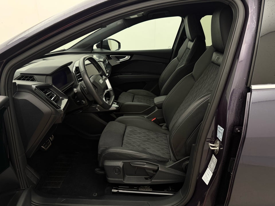 Audi Q4 e-tron 45 Attitude S-line Sportback quattro 5d