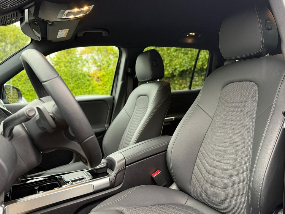 Mercedes EQB250 7prs 5d