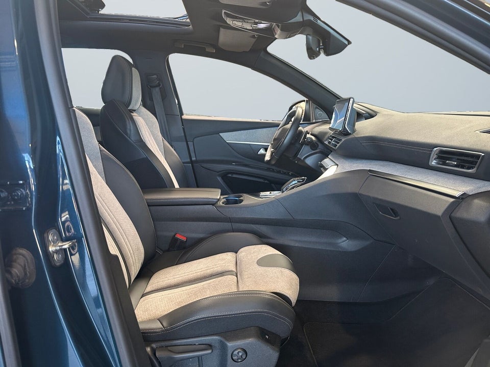 Peugeot 3008 1,6 Hybrid First GT EAT8 5d