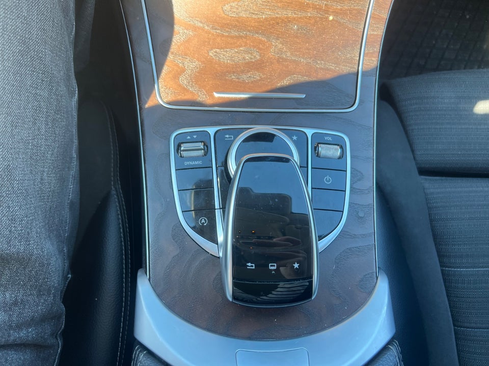 Mercedes C220 d 2,2 Avantgarde aut. 4d