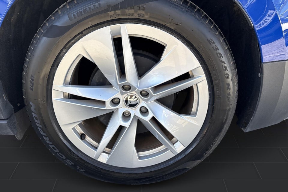 Skoda Enyaq 80 iV Loft 5d