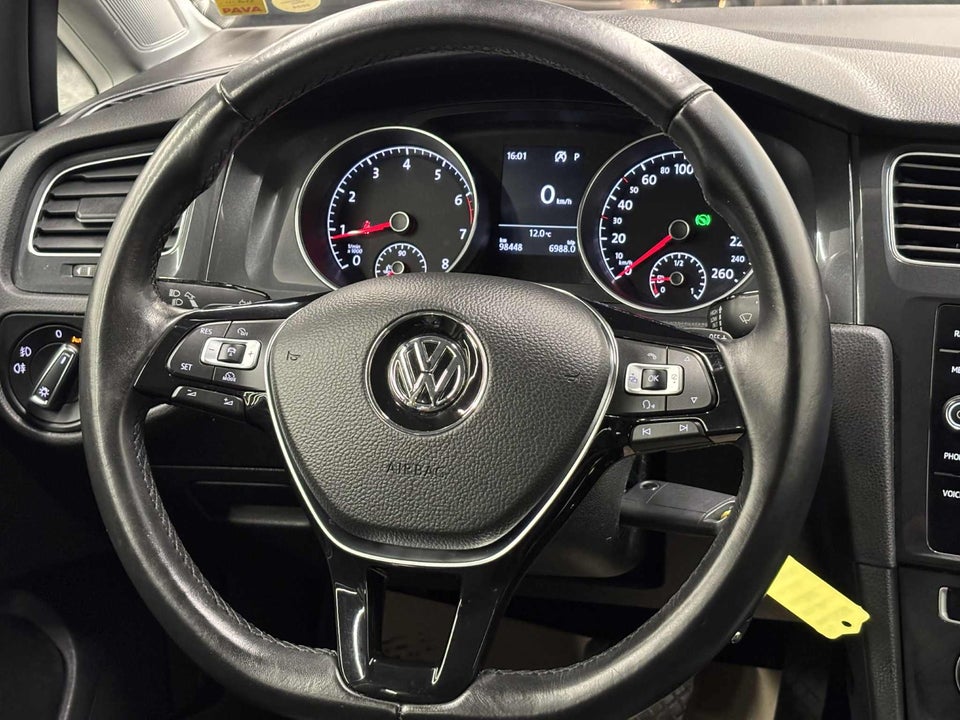 VW Golf VII 1,5 TSi 130 Comfortline DSG 5d