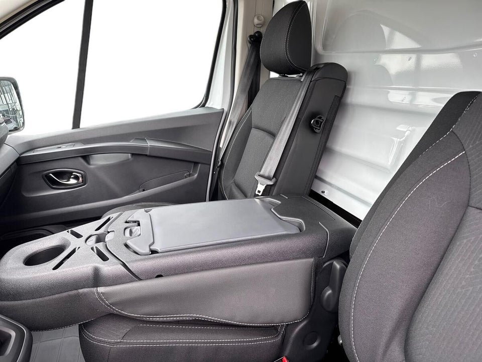 Nissan Primastar 2,0 dCi 150 L2H1 N-Connecta DCT Van