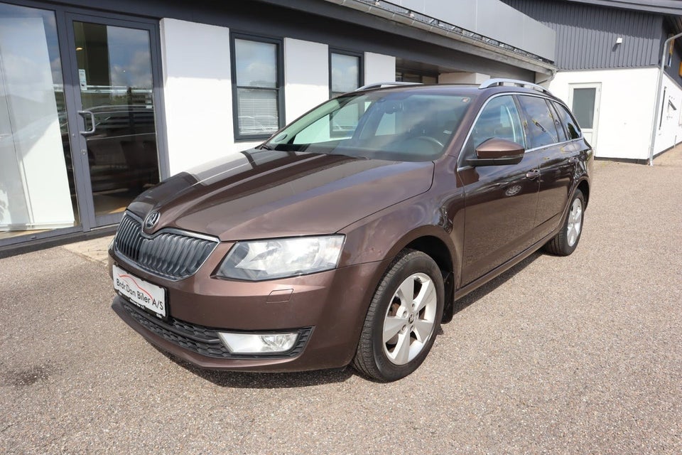 Skoda Octavia 2,0 TDi 150 Style DSG 5d