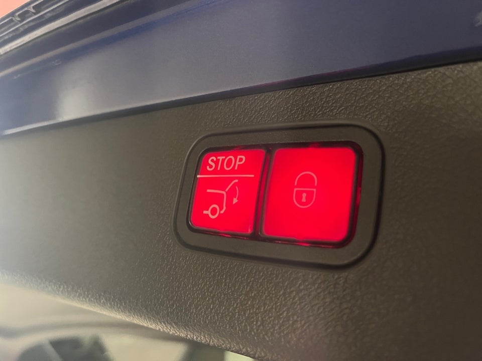 Mercedes C300 e 2,0 AMG Line stc. aut. 5d