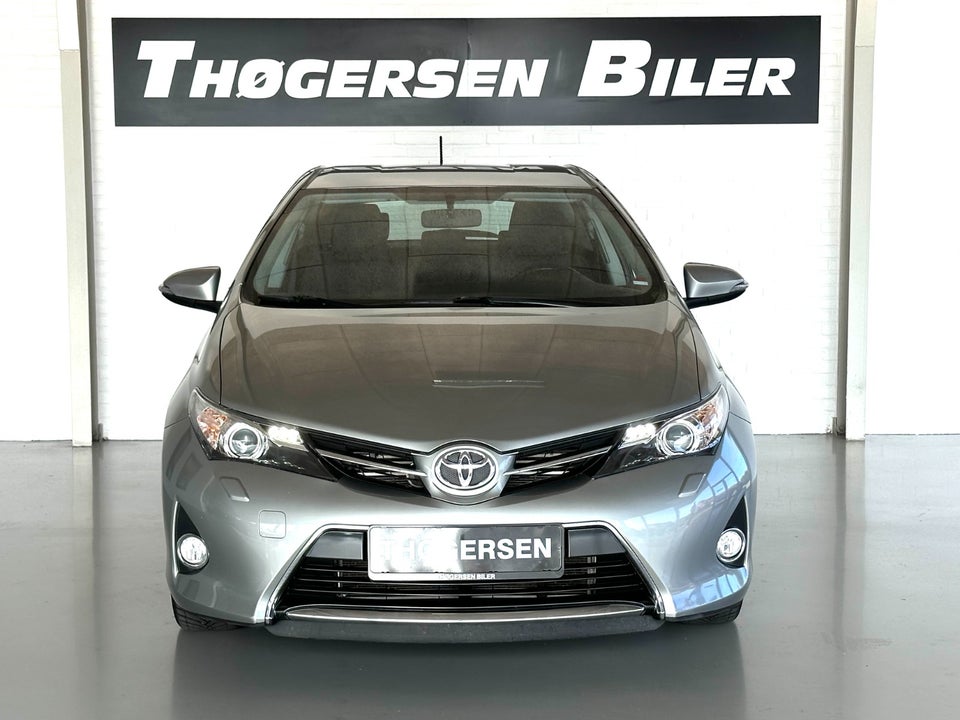 Toyota Auris 2,0 D-4D T2+ 5d