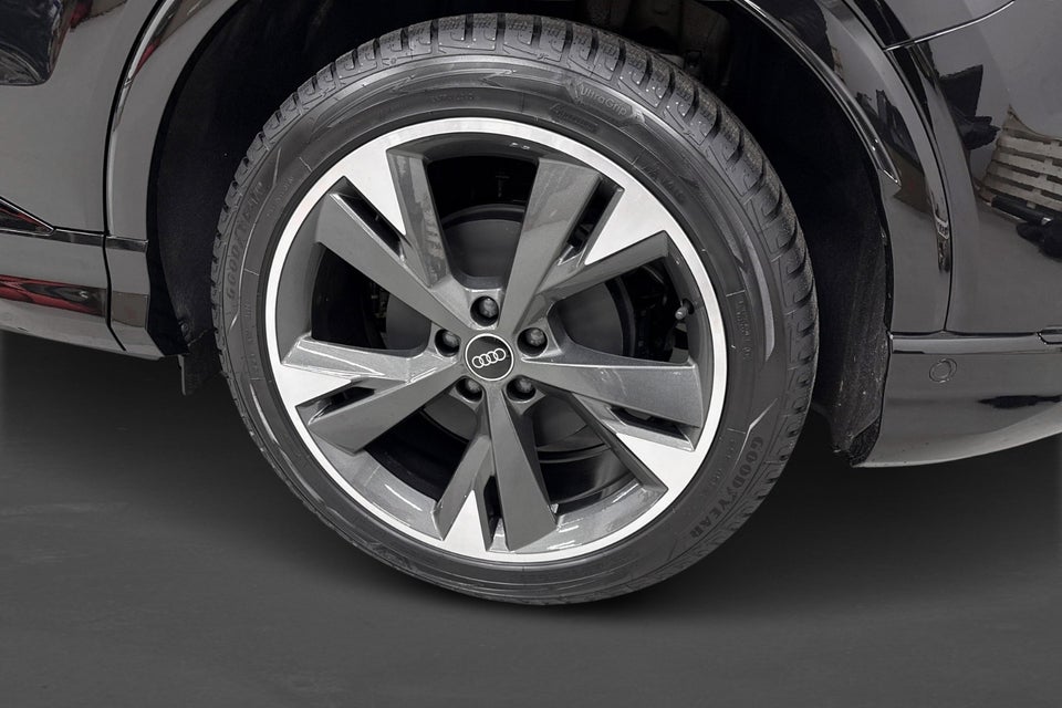 Audi Q4 e-tron 45 S-line Edition 5d