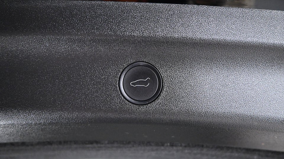 Tesla Model Y Long Range AWD 5d