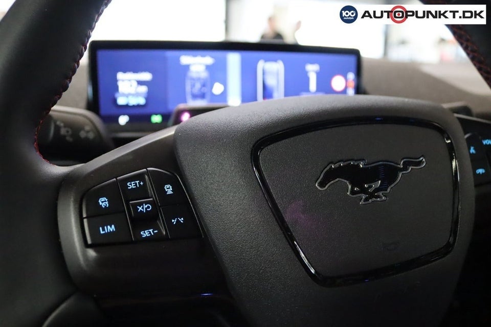 Ford Mustang Mach-E 75 Standard Range AWD 5d