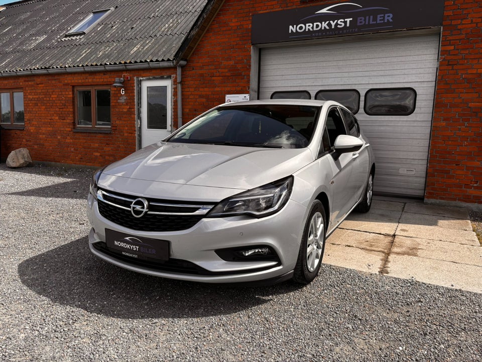 Opel Astra 1,6 CDTi 136 Innovation 5d