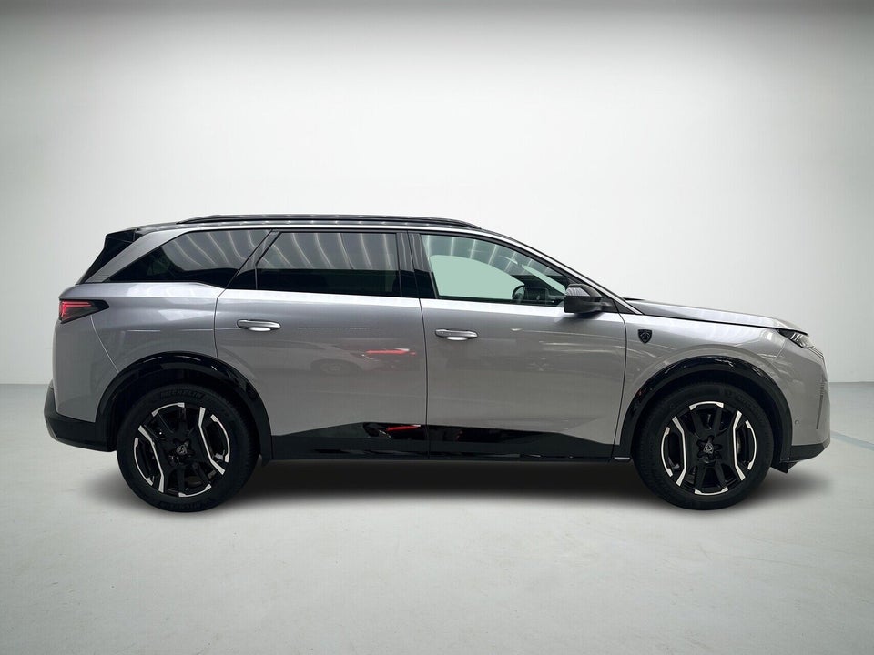 Peugeot e-5008 77 GT Pack AWD 7prs 5d