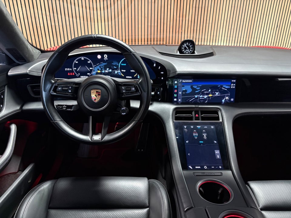 Porsche Taycan Turbo Performance+ Cross Turismo 5d