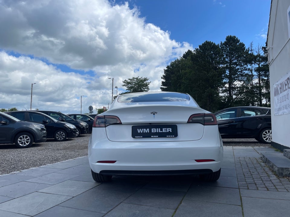 Tesla Model 3 RWD 4d