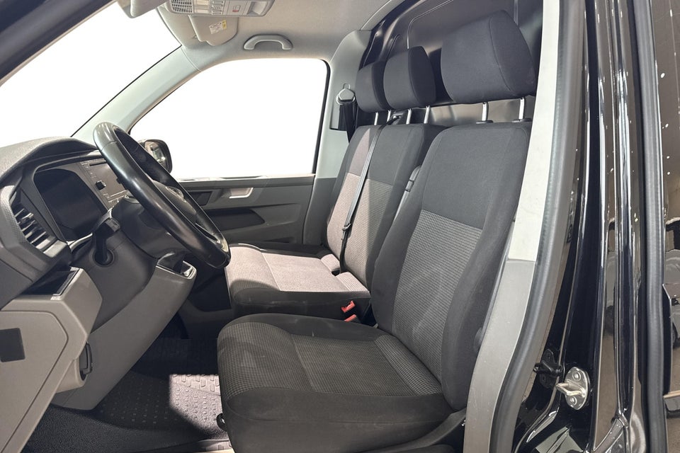 VW Transporter 2,0 TDi 110 Kassevogn lang