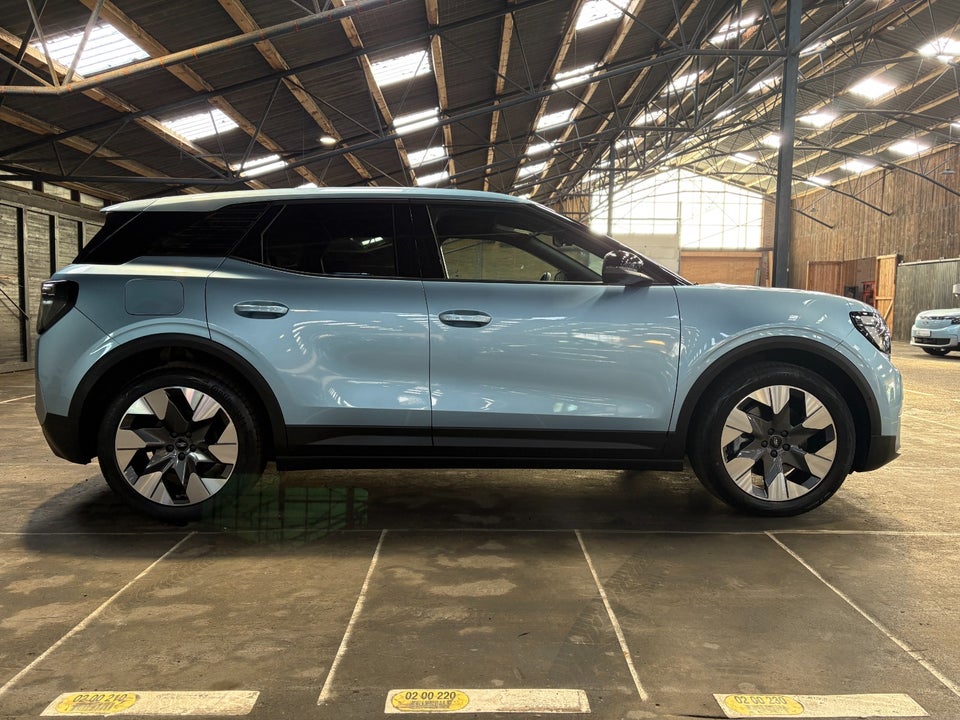 Ford Explorer 77 Premium Extended Range 5d