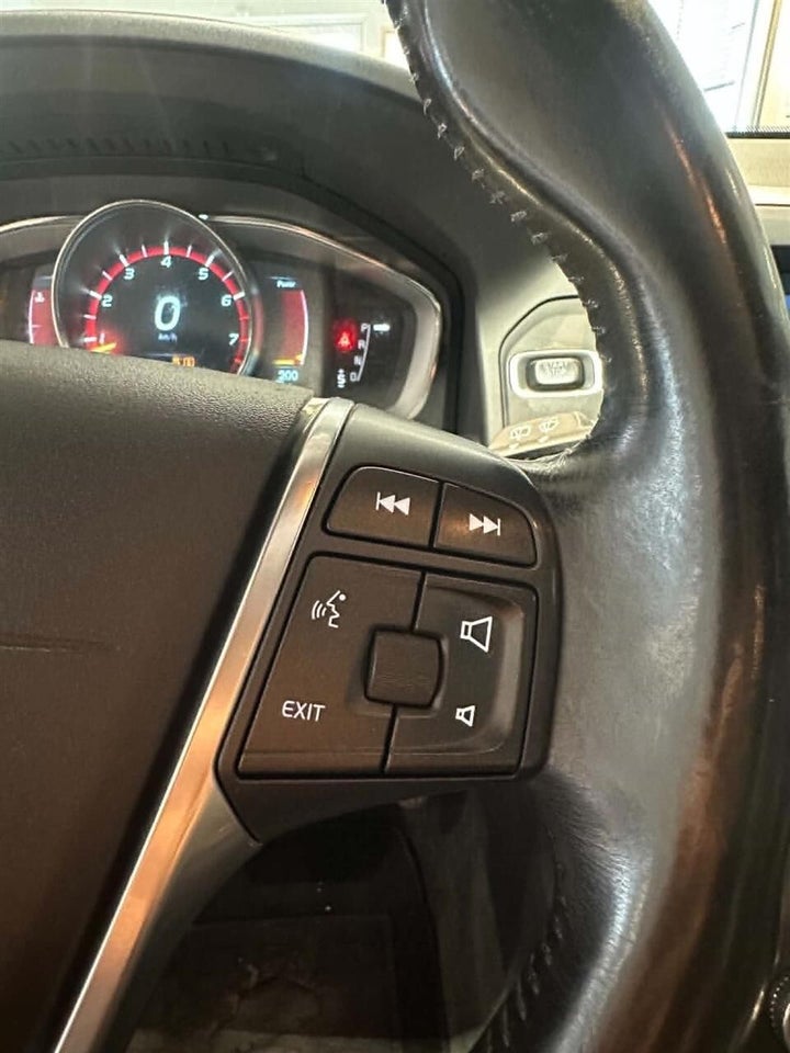Volvo XC60 2,0 T5 245 Summum aut. 5d