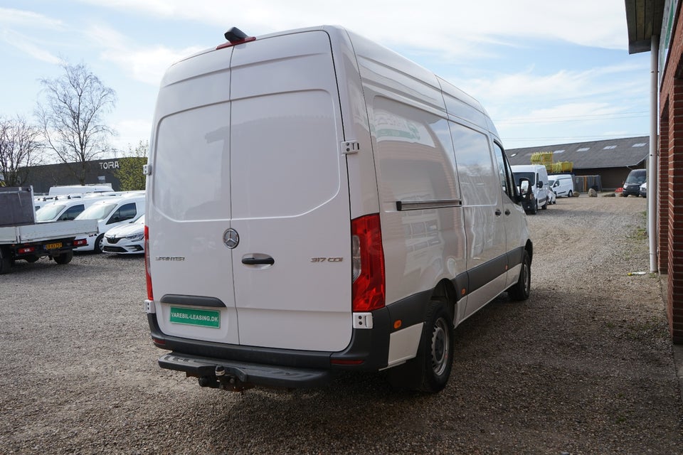 Mercedes Sprinter 317 2,0 CDi A2 Kassevogn aut. RWD