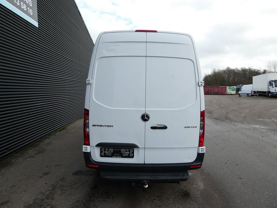 Mercedes Sprinter 319 3,0 CDi A2 Kassevogn aut. RWD