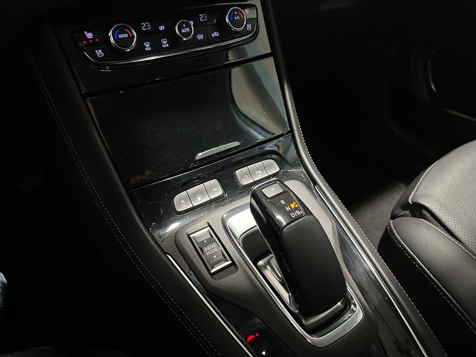 Opel Grandland X 1,6 Hybrid Ultimate aut. 5d