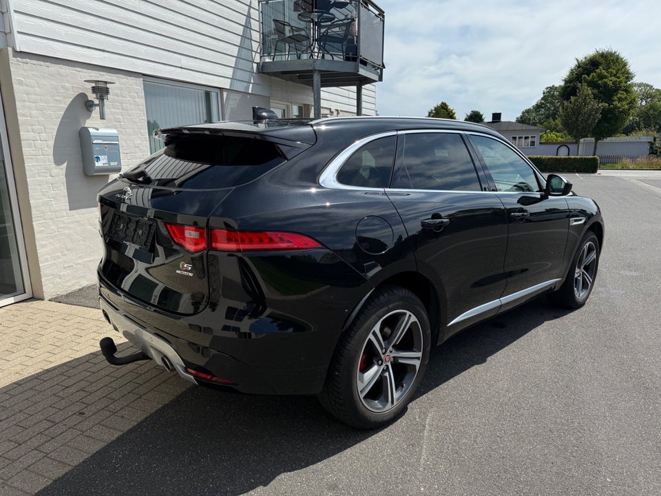 Jaguar F-Pace 3,0 D300 S aut. AWD 5d