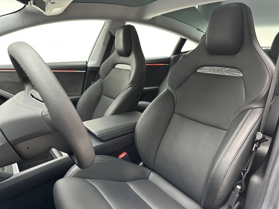 Tesla Model 3 Performance AWD 4d