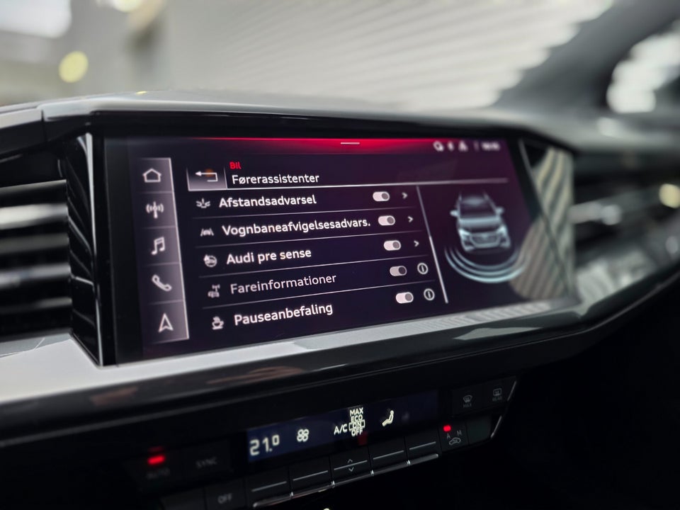 Audi Q4 e-tron 40 S-line 5d