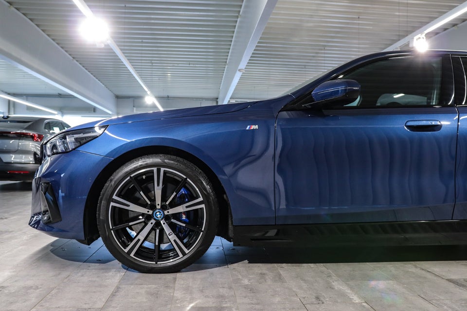 BMW i5 eDrive40 M-Sport Pro 4d