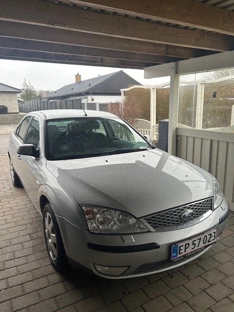 Ford Mondeo 2,0 145 Trend 4d