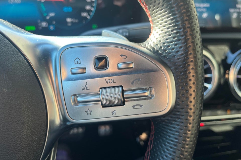 Mercedes A250 e 1,3 AMG Line aut. 5d