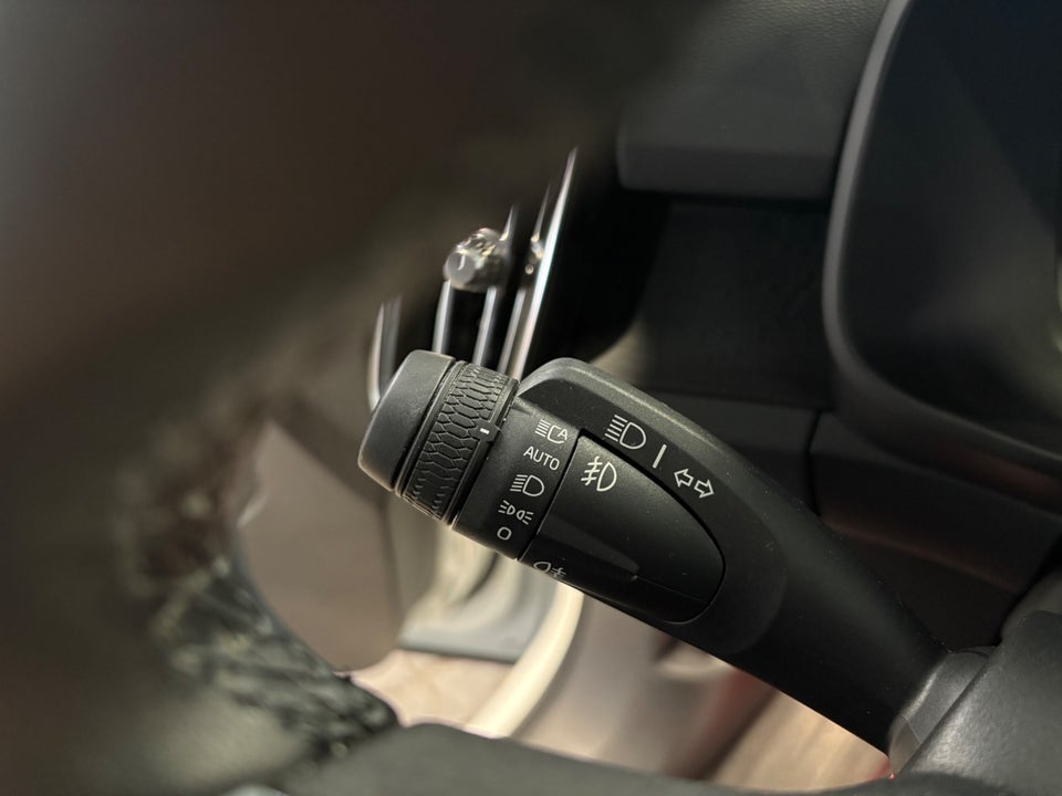 Volvo XC40 ReCharge Start 5d