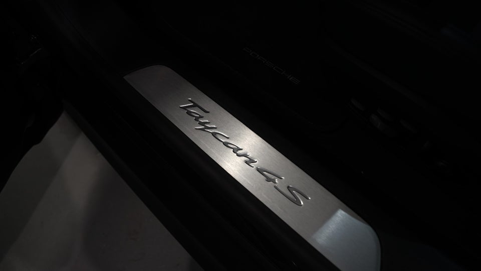 Porsche Taycan 4S Performance+ 4d