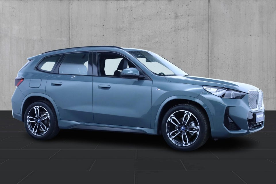 BMW iX1 eDrive20 M-Sport 5d