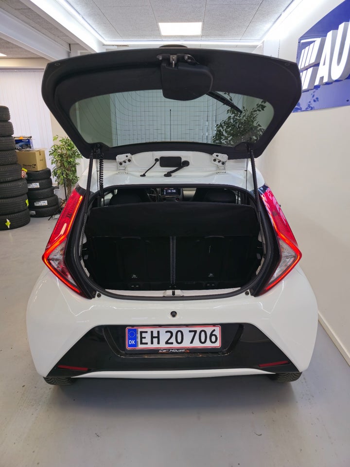 Toyota Aygo 1,0 VVT-i x-cite 5d