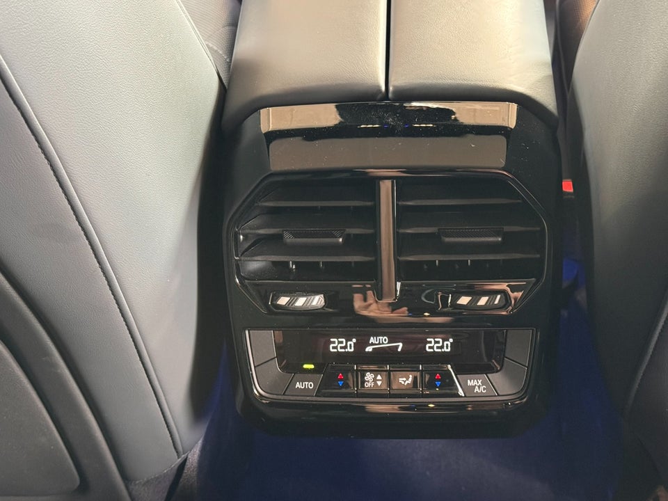BMW iX xDrive40 M-Sport 5d