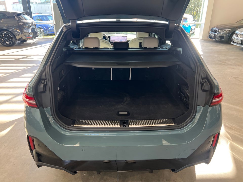 BMW i5 eDrive40 Touring Fully Charged M-Sport 5d